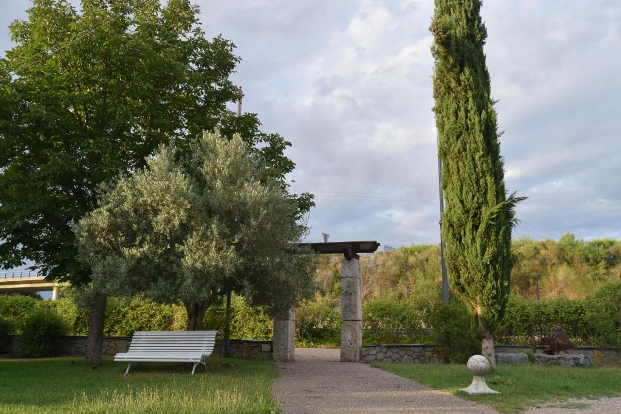 Hotel Las Casitas Del Jardin Tudela de Duero Exterior foto